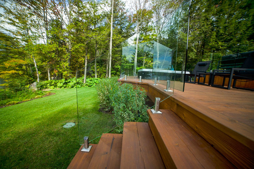 Glass Railings | Ramps and Balconies St-Sauveur