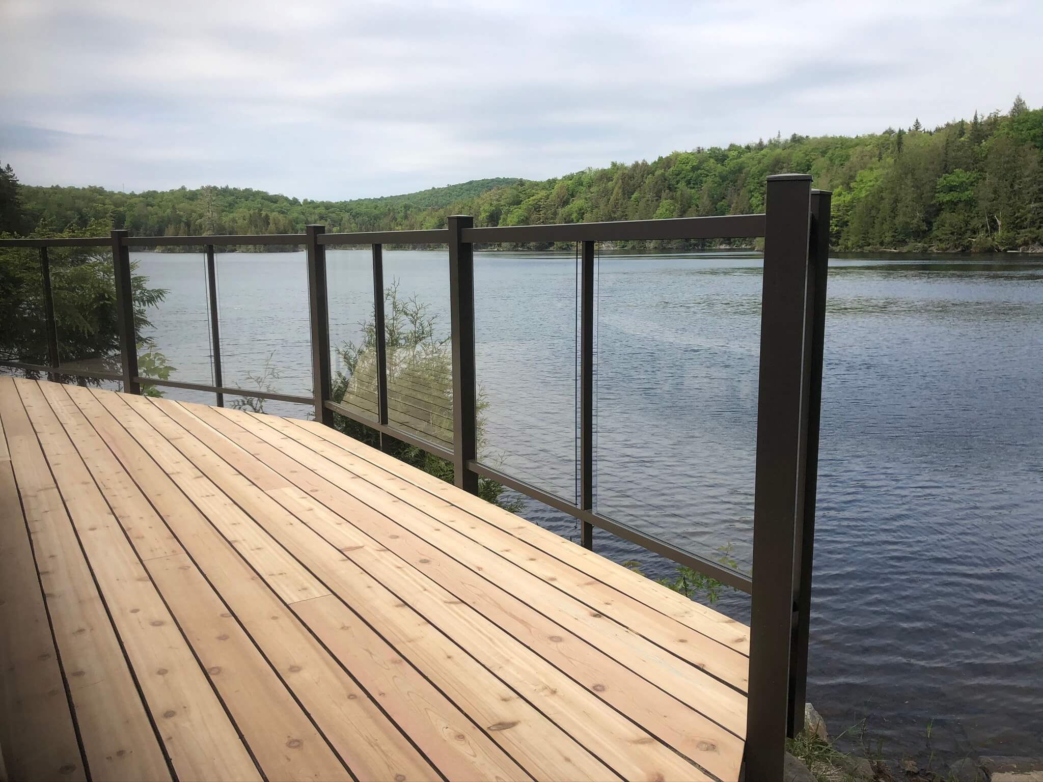 Construction de patios et terrasses en cèdre - Patio du Nord