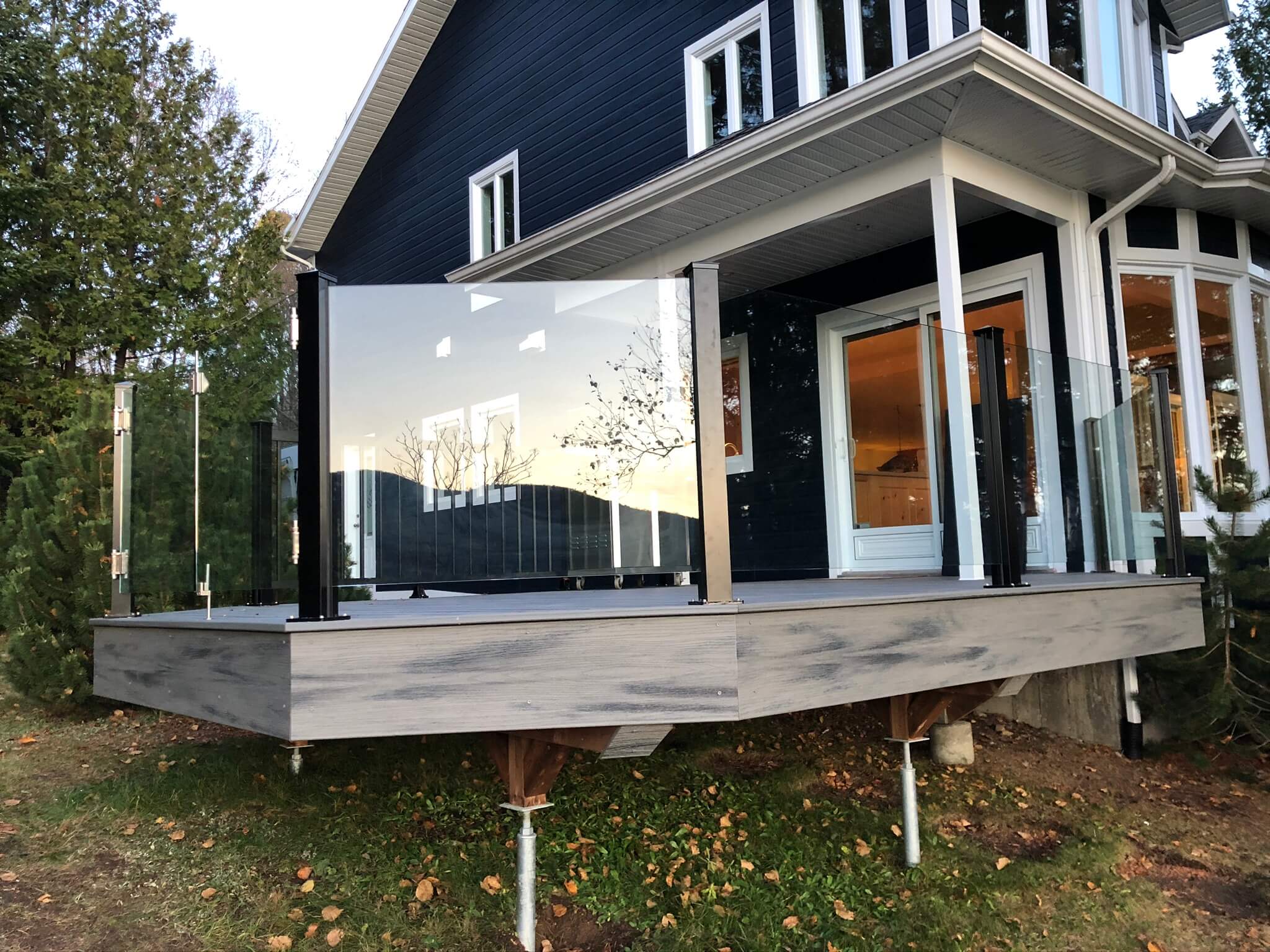 balcony with glass railing 06