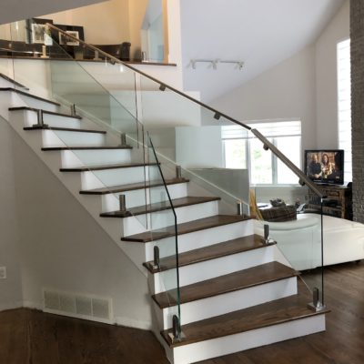 Escalier intérieur et balustrade à Piedmont