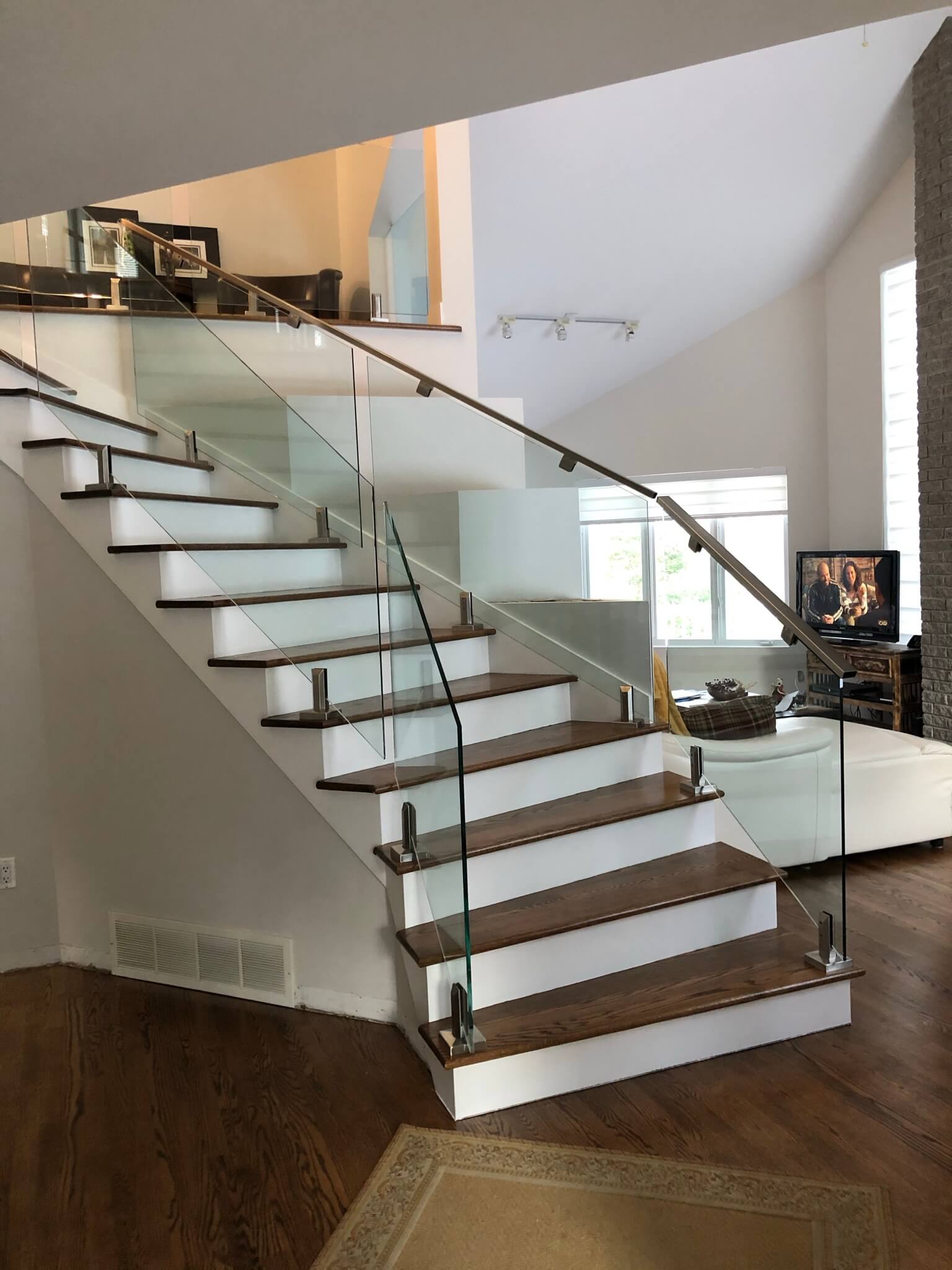 Glass railing interior staircase Piedmont 02