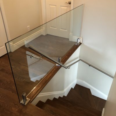 Interior and exterior glass railings in Lorraine