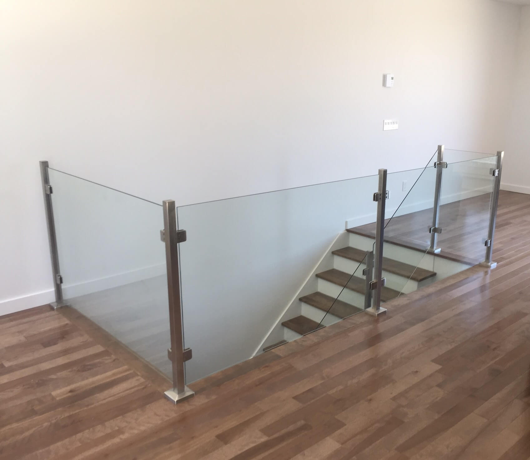 10mm glass railing with square stainless steel post