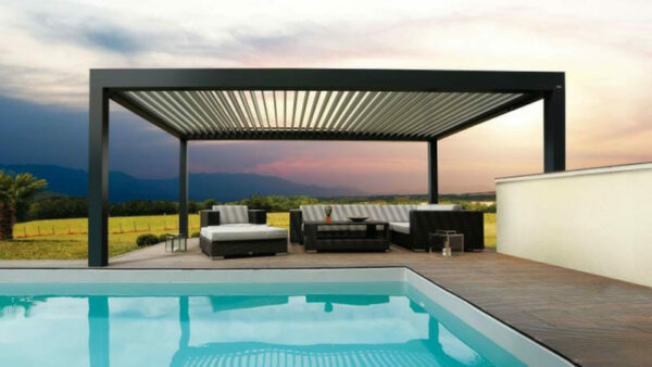 Bioclimatic pergola